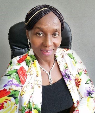 Portrait de Dr Tchiofo Lontsi Rodine, responsable du département FSTB